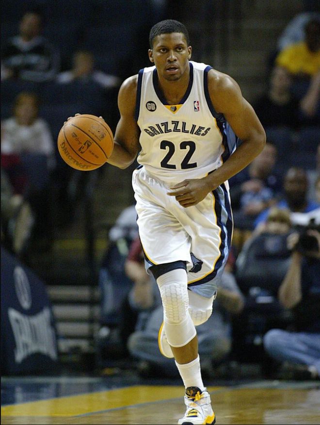 芒果娱乐网址 -包含德甲倒计时，孟菲斯灰熊关键时刻造点机会，细节引发关注，气氛紧张，资深球员宣示担当的词条